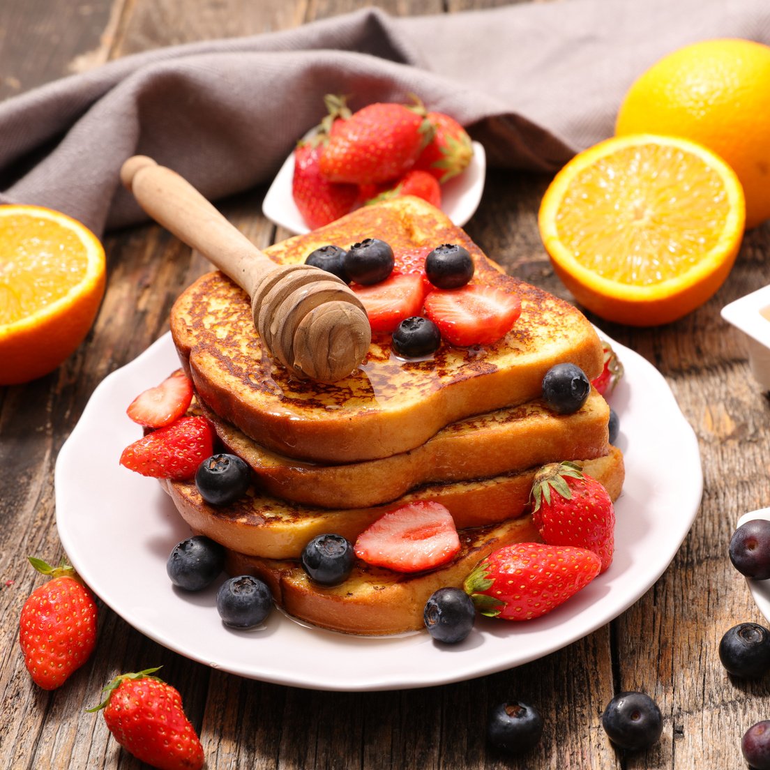 french toast with berry